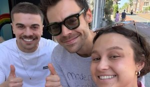 Ένα ζευγάρι συνάντησε τον Harry Styles και την επόμενη μέρα, τους αφιέρωσε τραγούδι για την πρόταση γάμου τους!