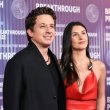 Ο Charlie Puth και η σύζυγός του Brooke Sansone καλωσορίζουν το πρώτο τους παιδί