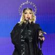Madonna: Μήνυση από fan για την "πορνογραφική" της συναυλία