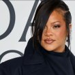 Η RIHANNA ΕΧΕΙ ΑΥΤΗ ΤΗ ΣΤΙΓΜΗ ΠΕΡΙΣΣΟΤΕΡΟΥΣ ΑΚΡΟΑΤΕΣ ΑΠΟ ΤΟΝ CHRIS BROWN ΚΑΙ ΤΟΥΣ BTS ΜΑΖΙ